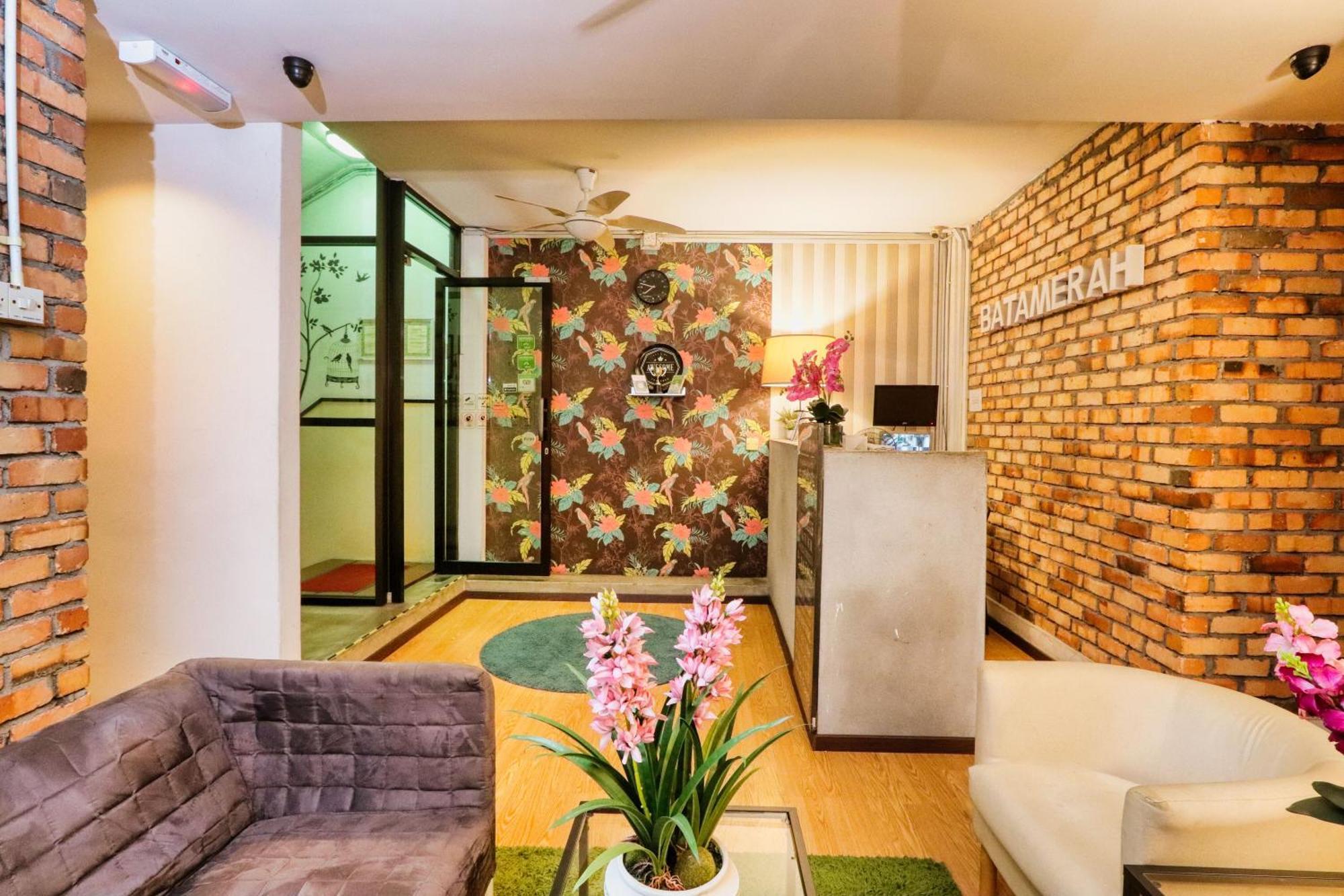 Bata Merah Boutique Hotel Banting  Exterior photo